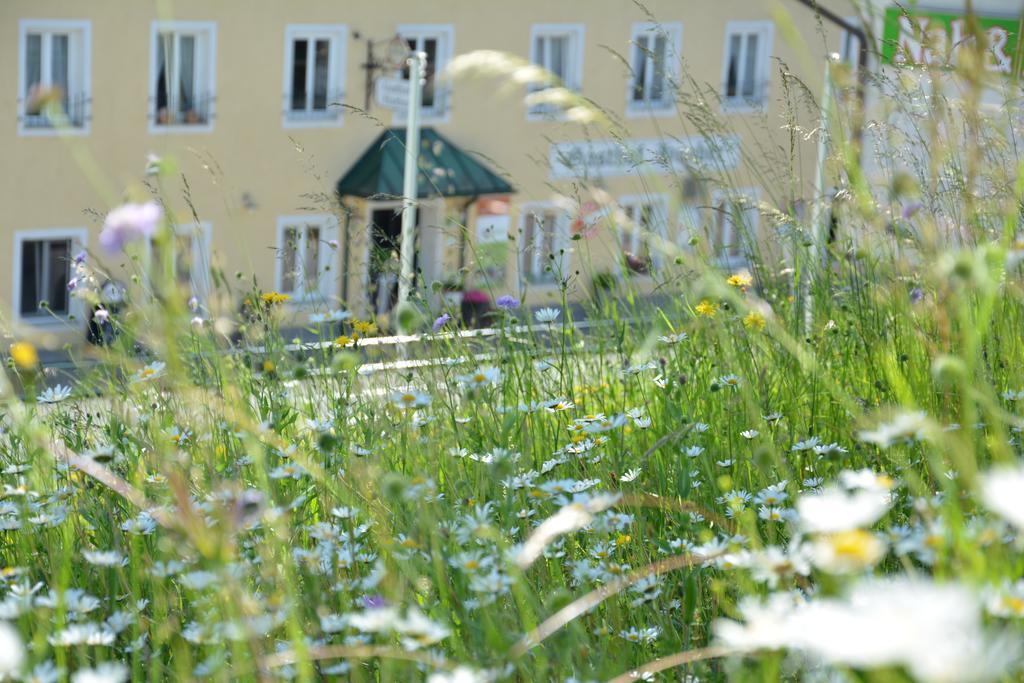 Hueber Der Wirt Hotel Sankt Georgen an der Leys Екстериор снимка
